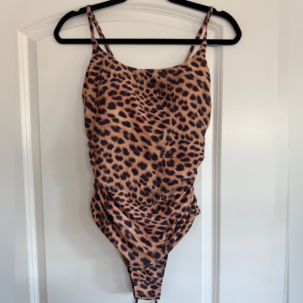 Leopard Print Women's One Piece Swimsuit large NWT